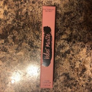 Victoria’s Secret Velvet Matte Cream Liquid Lip